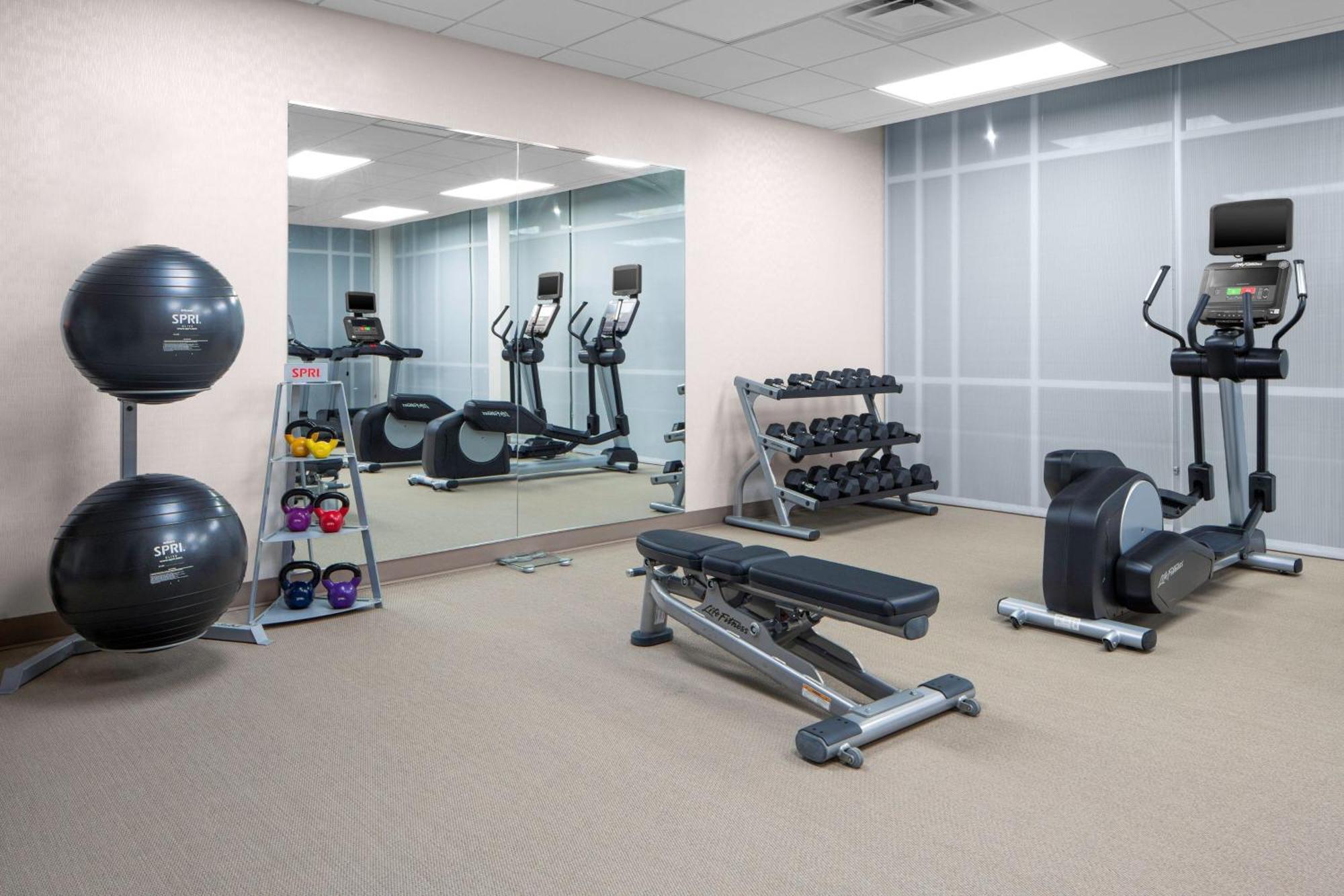 Springhill Suites ווינצ'סטר מראה חיצוני תמונה